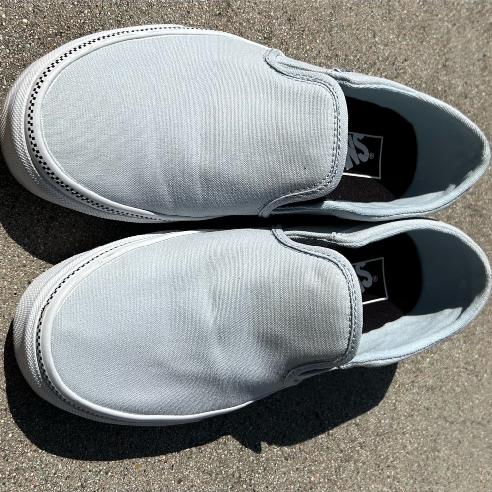 Vans women slip on shoes